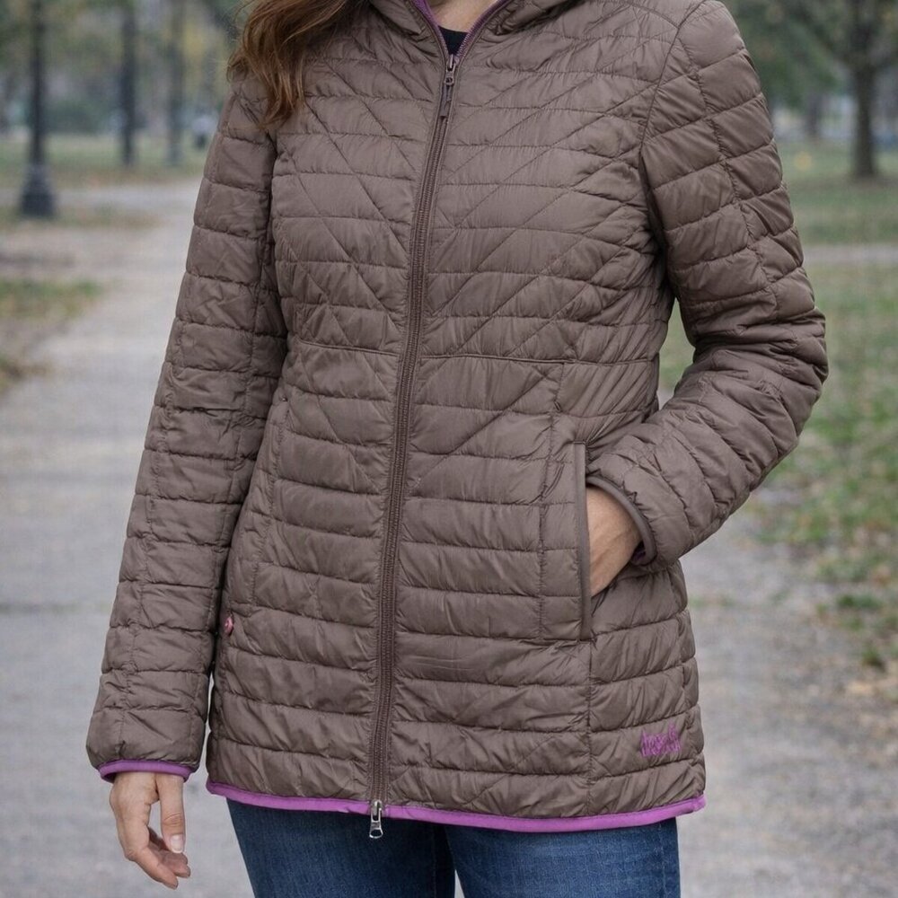 Jack Wolfskin quilted insulated puffer jacket in brown with purple trim, size S